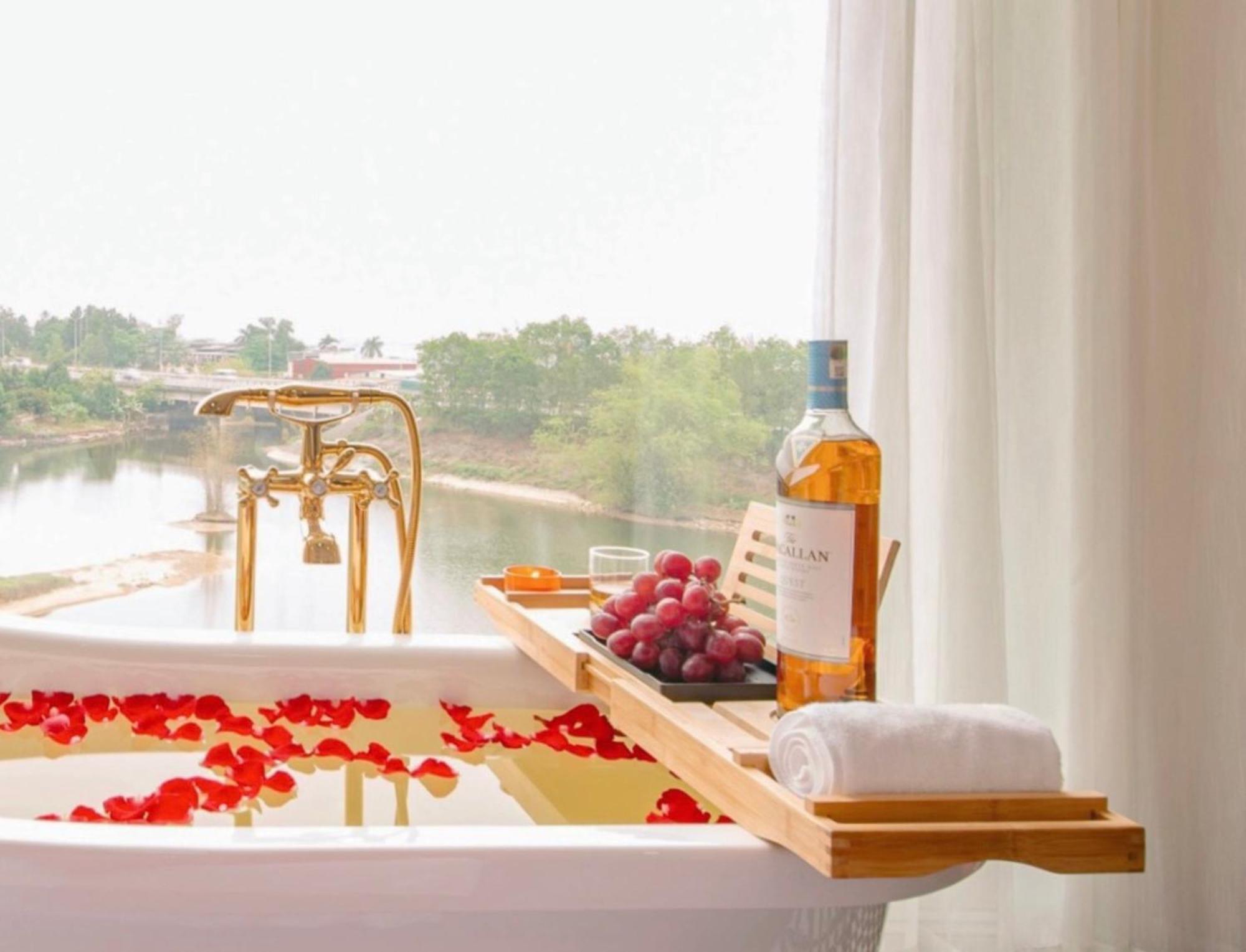 Lake Hotel Soc Son Hanoi Luaran gambar