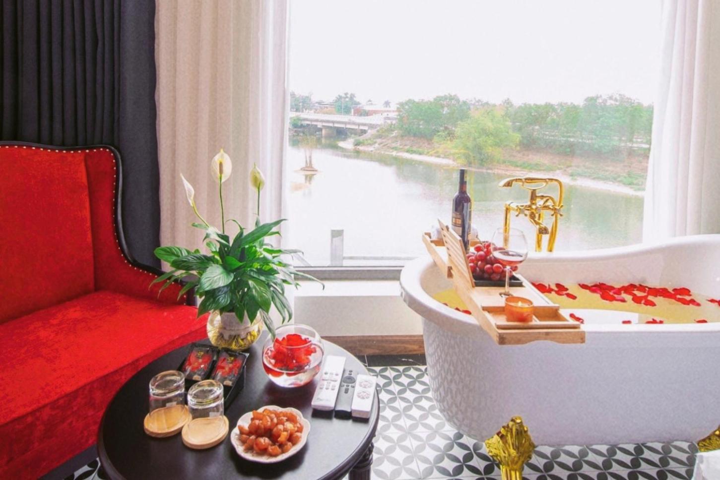 Lake Hotel Soc Son Hanoi Luaran gambar